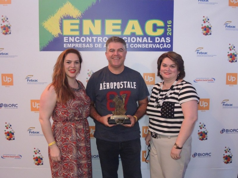 LIMGER é premiada no Encontro Nacional das Empresas de Asseio e Conservação (ENEAC)